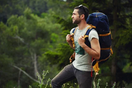 Mit dem Rucksack durch die Natur