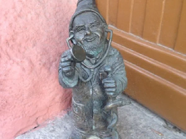 Arztzwerg